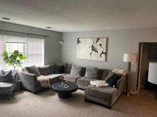 Building Photo - 22 Lake Shore Ter