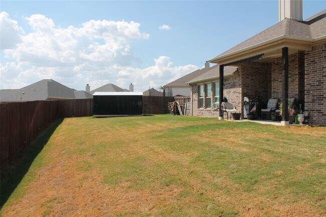Building Photo - 4011 Gallivant Dr