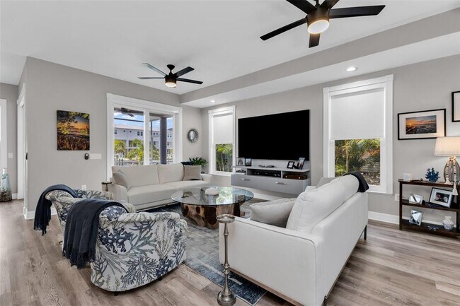 Building Photo - 276 Lewis Cir