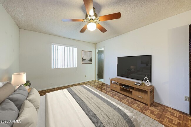 Building Photo - 18422 N 30th Ln