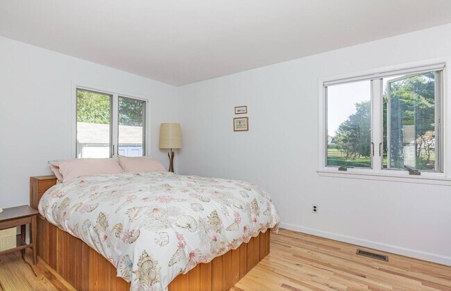 Building Photo - 237 Blank Ln