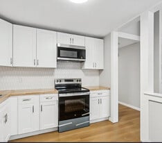 Building Photo - 3 Bryn Mawr Ct