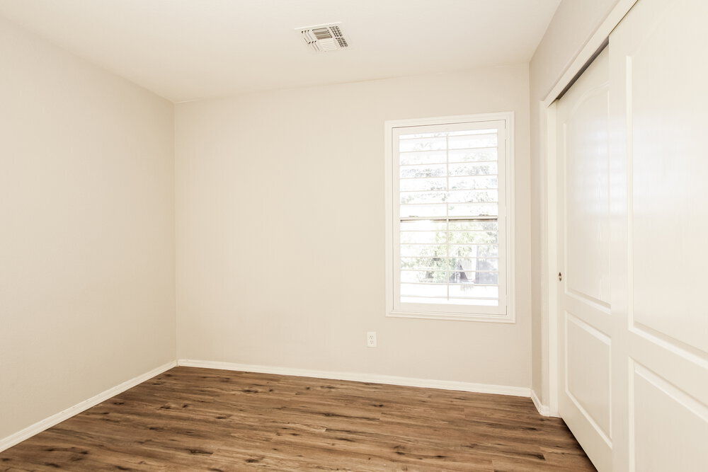 Building Photo - 12634 W Pasadena Ave