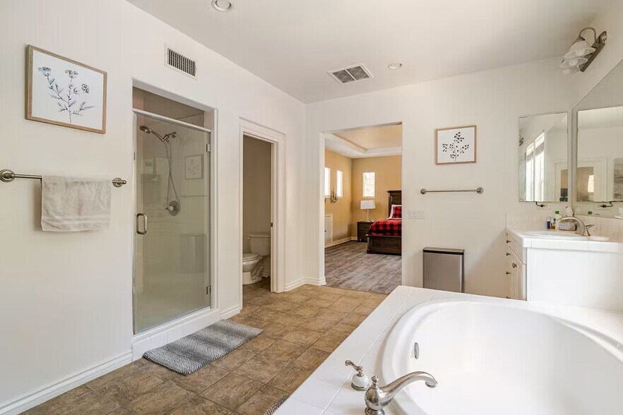 Building Photo - 2939 Hawks Pointe Dr