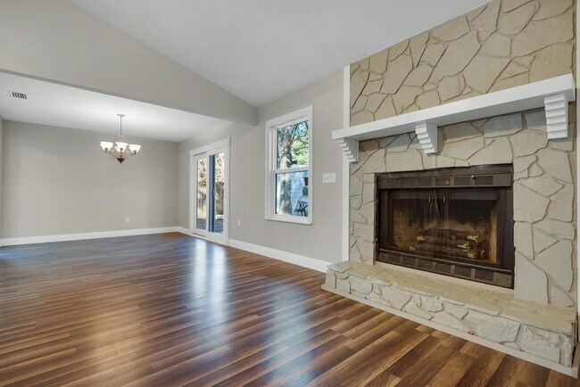 Building Photo - 266 Honeysuckle Way