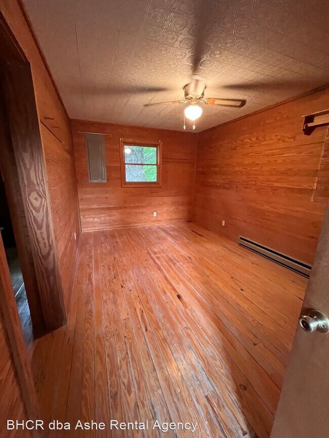 Building Photo - 2 br, 2 bath House - 326 Monticello Dr