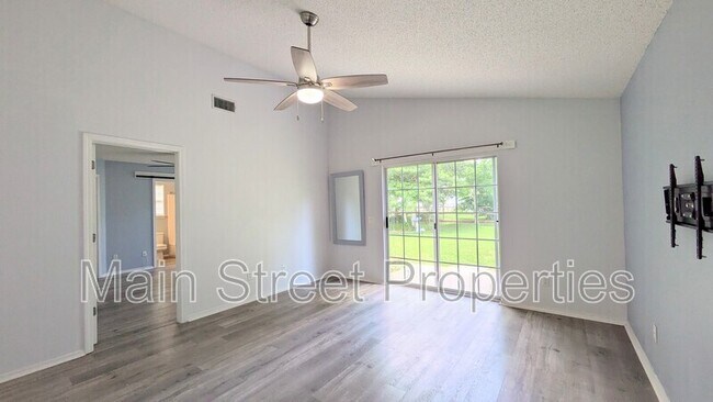 Building Photo - 2466 Redoubt Ave