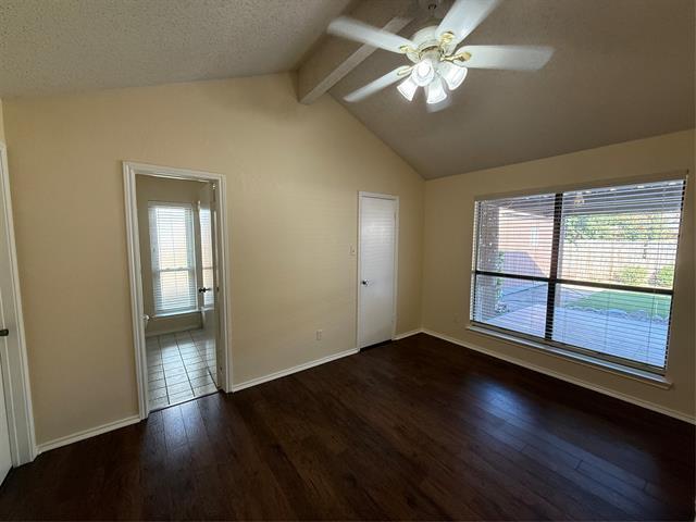 Building Photo - 2902 Post Oak Dr