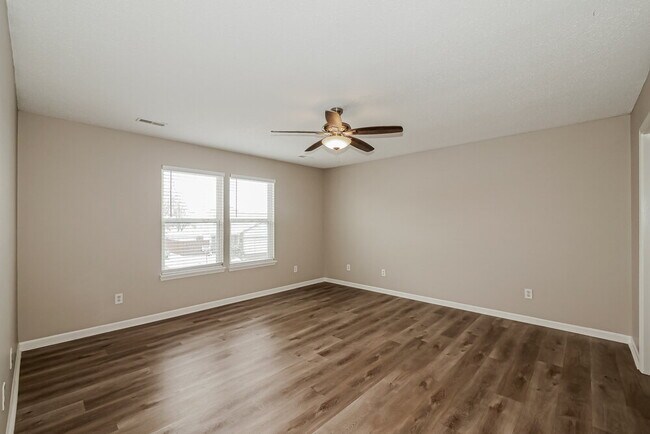 Building Photo - 8039 Corktree Dr