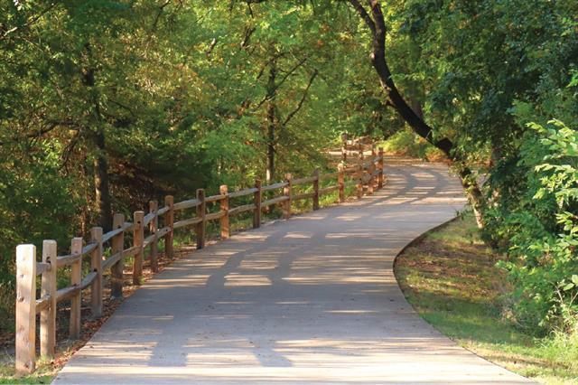 Building Photo - 15801 Waterview Dr