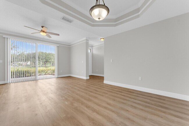 Building Photo - 2032 Alta Meadows Ln