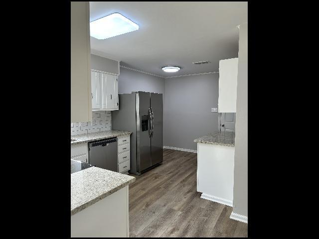 Building Photo - 16 Kingspark Dr