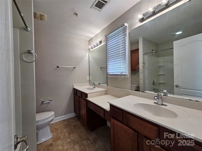 Building Photo - 8728 Arbor Creek Dr