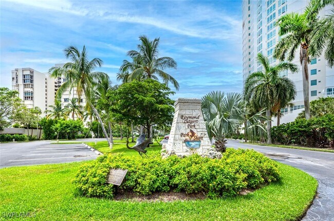 Building Photo - 4200 Belair Ln