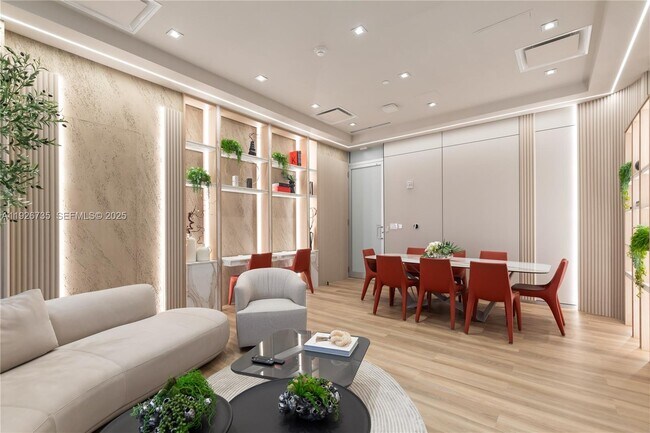 Building Photo - 9940 W Bay Harbor Dr