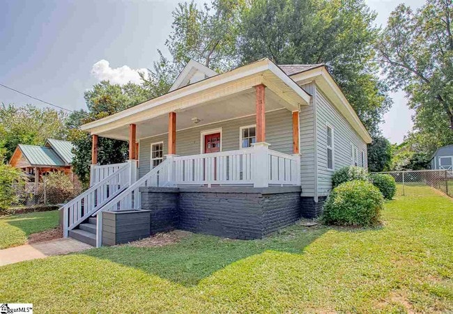 Building Photo - 7 Highlawn Ave