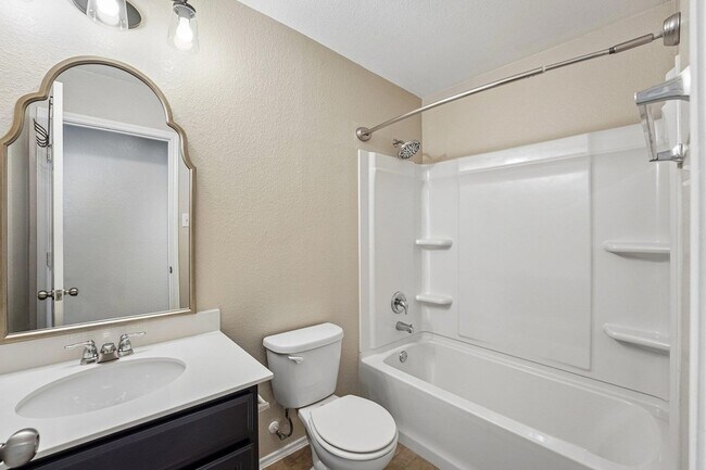 Building Photo - 9209 Bowfield Dr