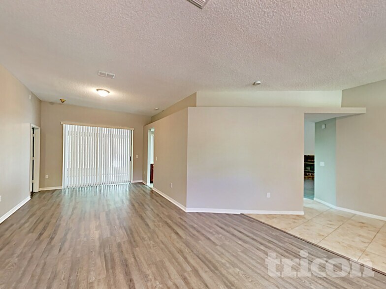 Building Photo - 6827 San Jose Loop