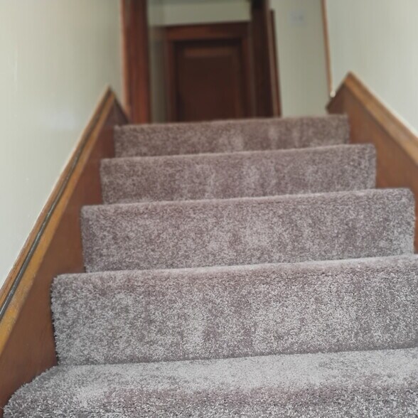 Building Photo - 2914 Bales Ave