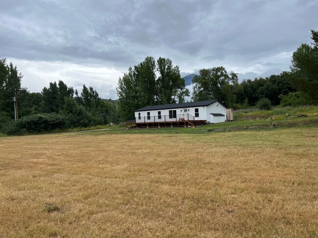 Building Photo - 214 Park Ln