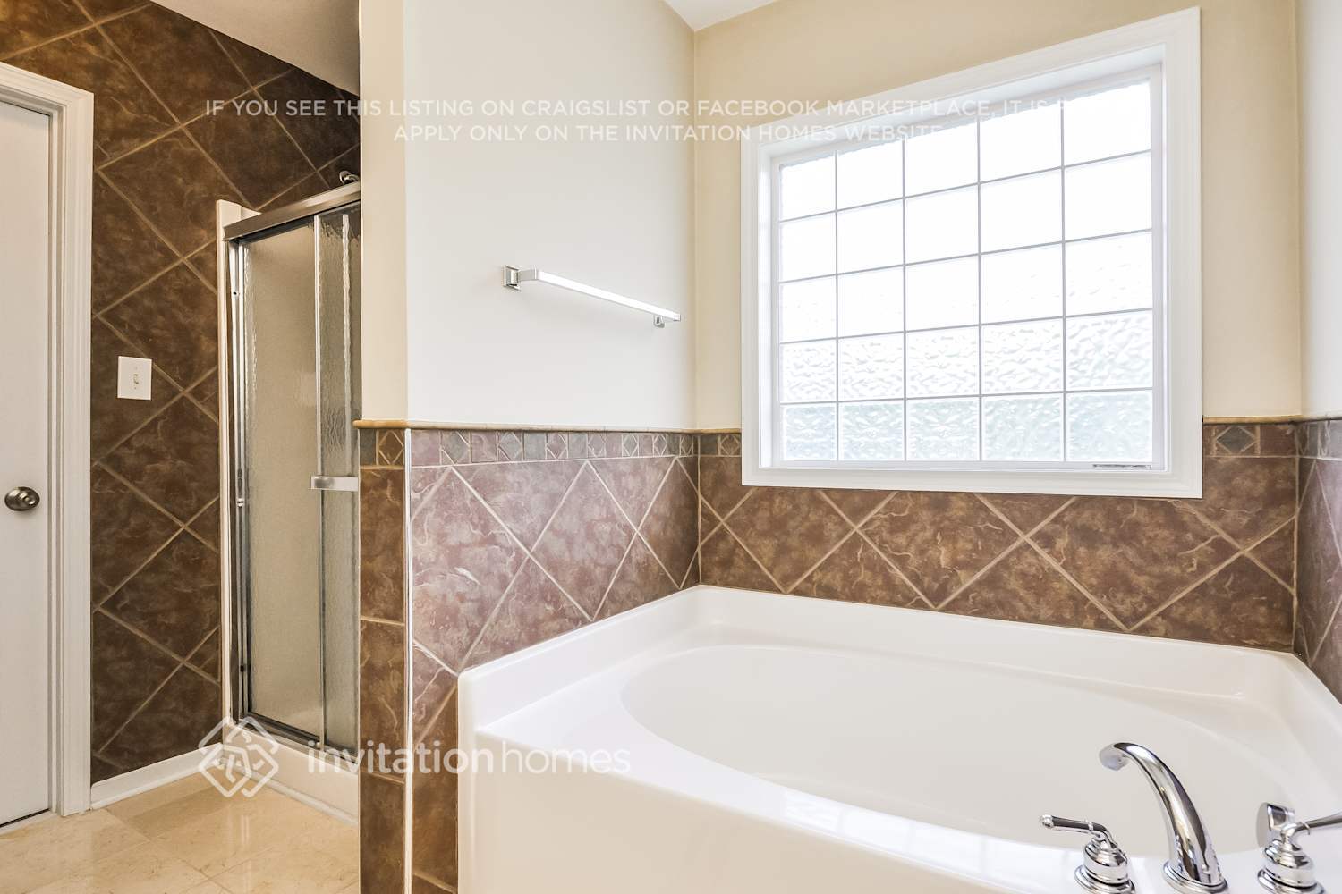 Building Photo - 129 Rustic Ln