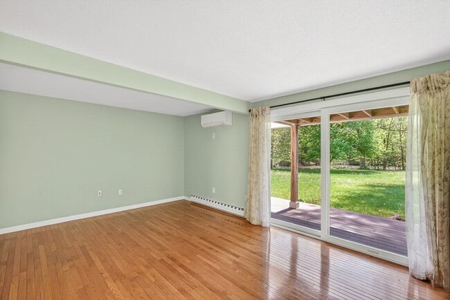 Building Photo - 35 Hazen Rd