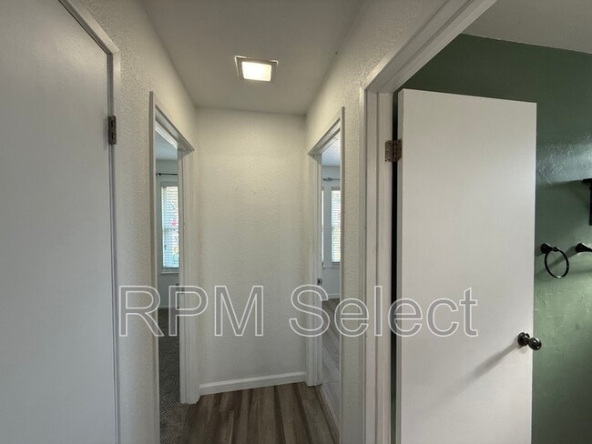 Building Photo - 8670 Sumerlin Ct