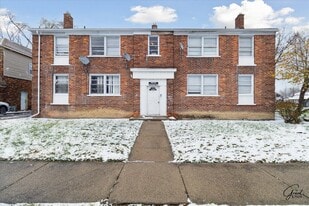 Building Photo - Puritan Apartments