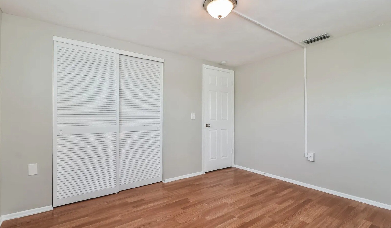 Building Photo - 5321 Sparrow Dr