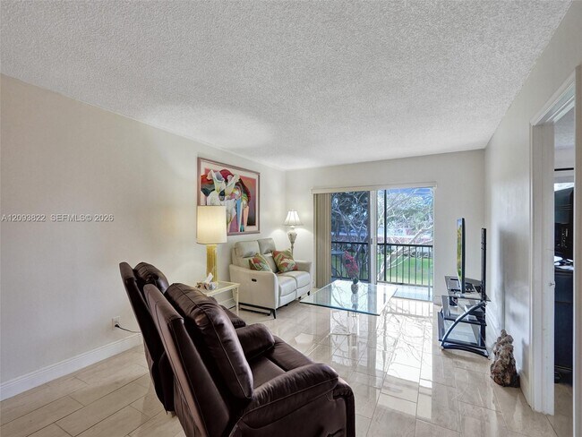 Building Photo - 8962 S Hollybrook Blvd