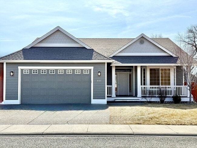 Building Photo - 602 Ridgeview Ln