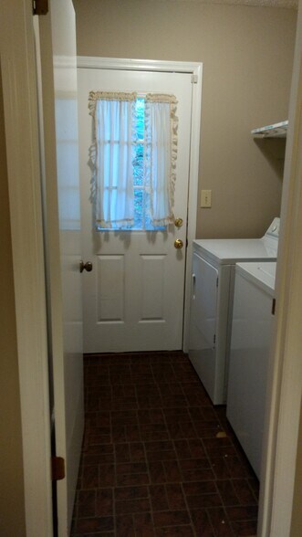 Building Photo - 2410 Basin Drive