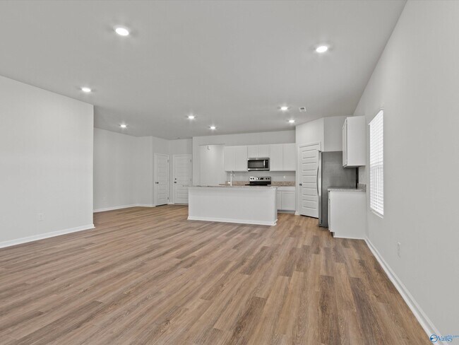 Building Photo - 1251 Eidson St