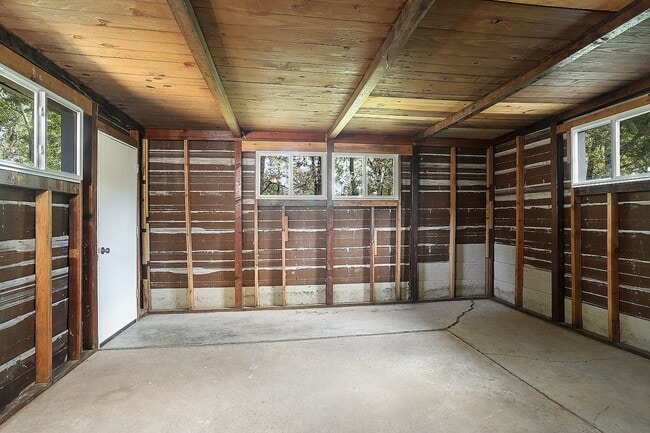 Building Photo - 1854 Peck Dr