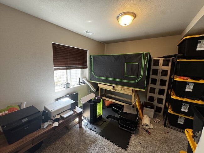 Building Photo - 6707 Dragontail Ter
