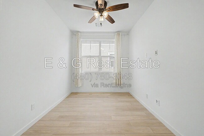 Building Photo - 2771 S Chippewa Dr