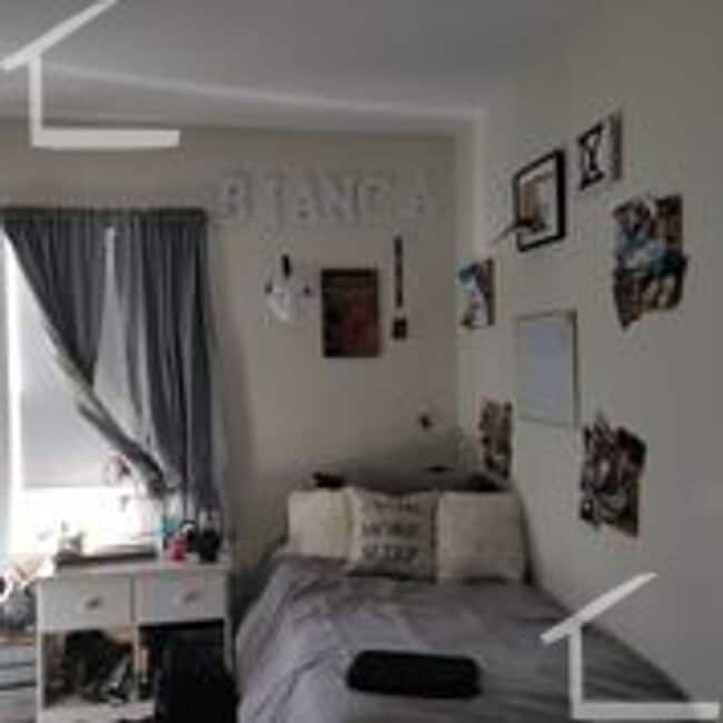 Building Photo - Gorgeous Newton Home available for rent 9/1/26