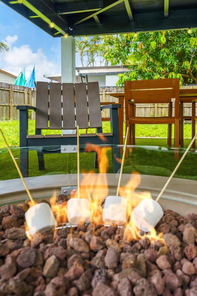 Building Photo - 7061 Coolidge St