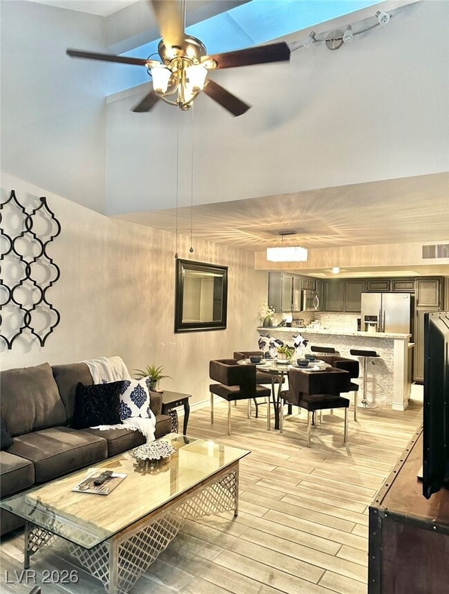 Building Photo - 2700 Lodestone Dr