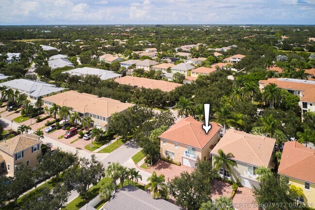 Building Photo - 1080 Community Dr