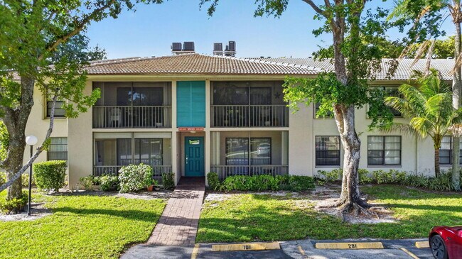 Building Photo - 9810 Pineapple Tree Dr