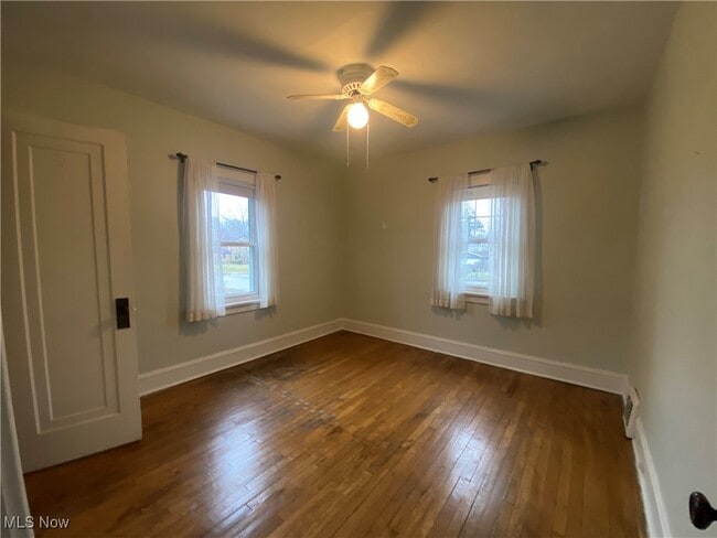 Building Photo - 3573 Silsby Rd