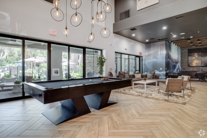 Clubhouse - The Laurel Apartments