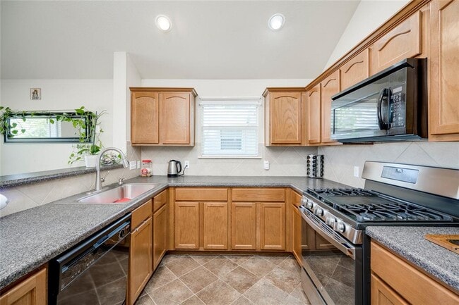 Building Photo - 2408 Elara Dr
