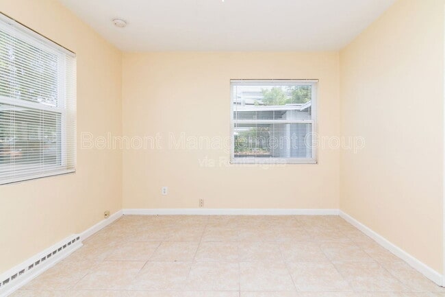 Building Photo - 96 Columbia St