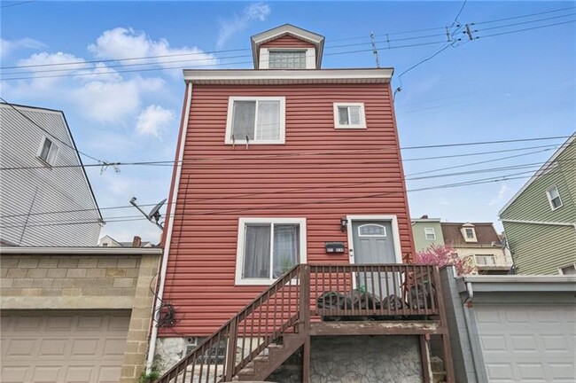 Building Photo - 431 Cedarville St
