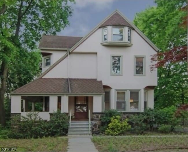 Building Photo - 318 Claremont Ave