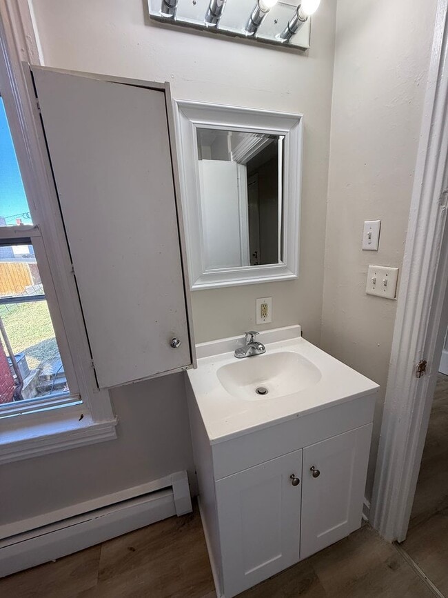 Building Photo - Spacious 3BR House in Columbia!