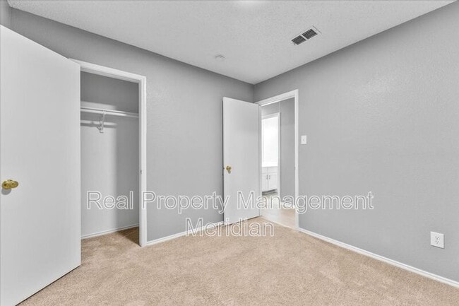 Building Photo - 7802 Calgary Ln