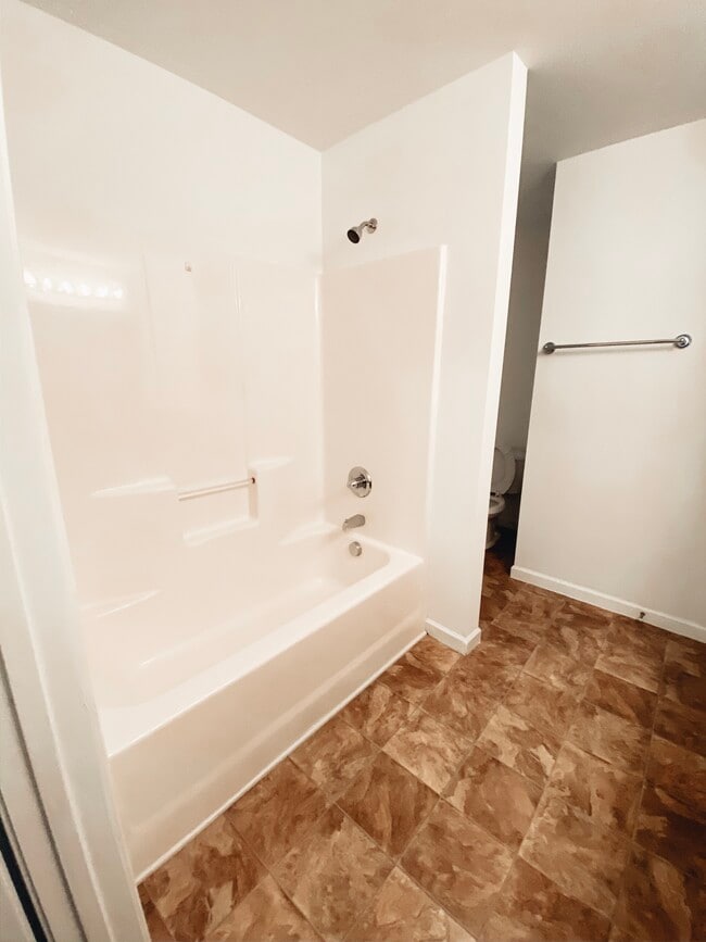 Building Photo - 335 Flat Cove Rd